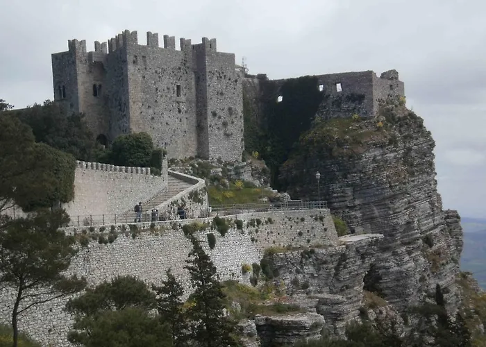 住宿加早餐酒店 Cafisu 3*