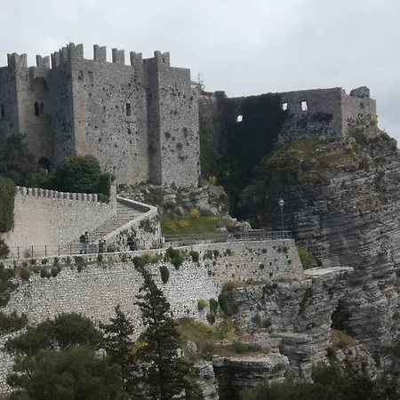 Nocleg ze śniadaniem Cafisu 3*