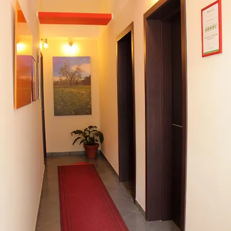 Cafisu Nocleg ze śniadaniem 3*